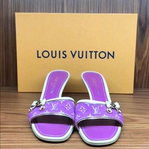Louis Vuitton denim sandals size 8.5